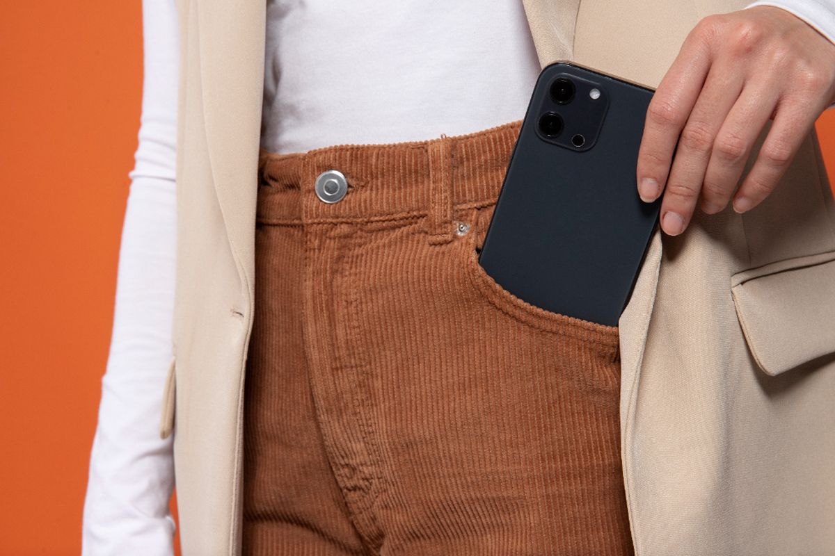 Is It Safe to Keep Your Phone in Your Pocket? Here’s the Answer